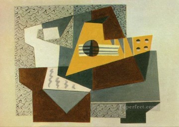 抽象的かつ装飾的 Painting - ギターレ 1924 キュビスム